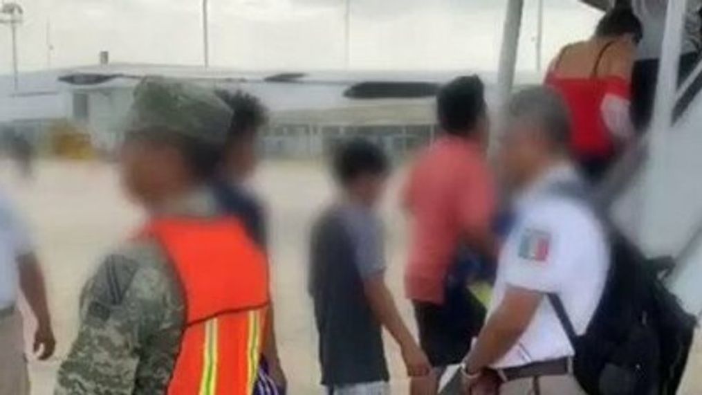 Mexico Deports 110 Honduran Migrants (Instituto Nacional de Migración via Storyful)