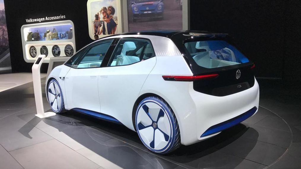 Volkswagen ID Concept on display at the 2017 Los Angeles Auto Show (Sinclair Broadcast Group / Jill Ciminillo){p}{/p}