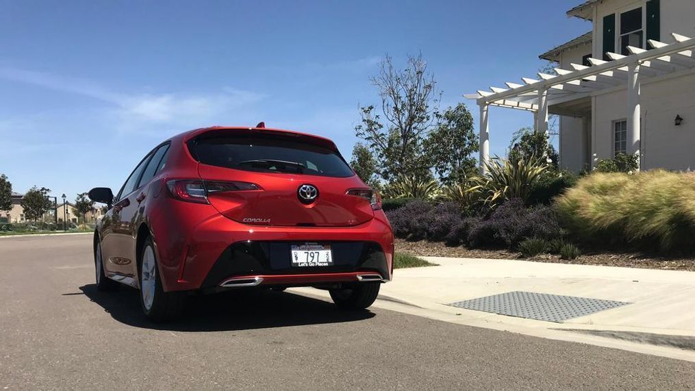 2019 Toyota Corolla Hatchback SE (Sinclair Broadcast Group / Jill Ciminillo)