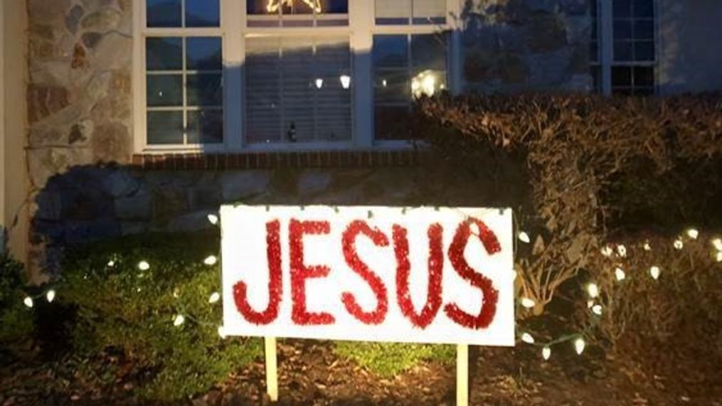 Homeowners association demands "Jesus" sign be taken down. (WHP)