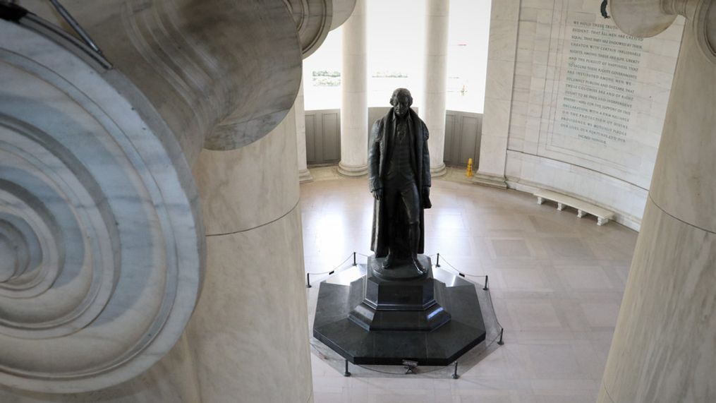 {p}The scaffolding is finally coming down around the Thomas Jefferson Memorial after two years and $14 million dollars of renovations. (Victoria Sanchez, 7News){/p}