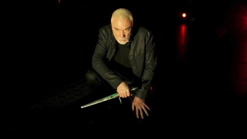 Patrick Page appears in his one-man play "All the Devils are Here" (Photo: Shakespeare Theatre Company){&nbsp;}