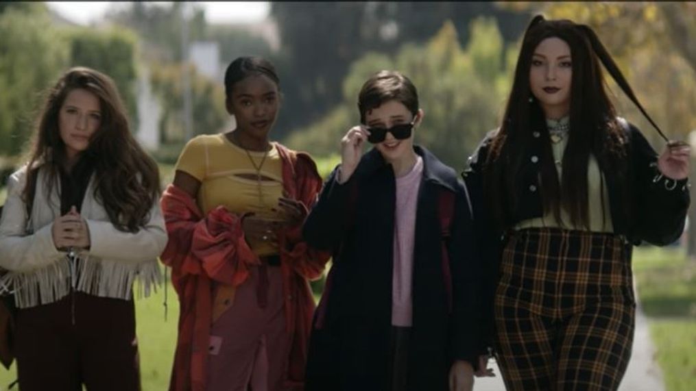 (l-r) Lourdes (Zoey Luna) Frankie (Gideon Adlon) Tabby (Lovie Simone) and Lily (Cailee Spaeny) perform rituals and talk about being cautious with their gifts in Columbia Pictures' THE CRAFT: LEGACY. (Photo: Sony Pictures)