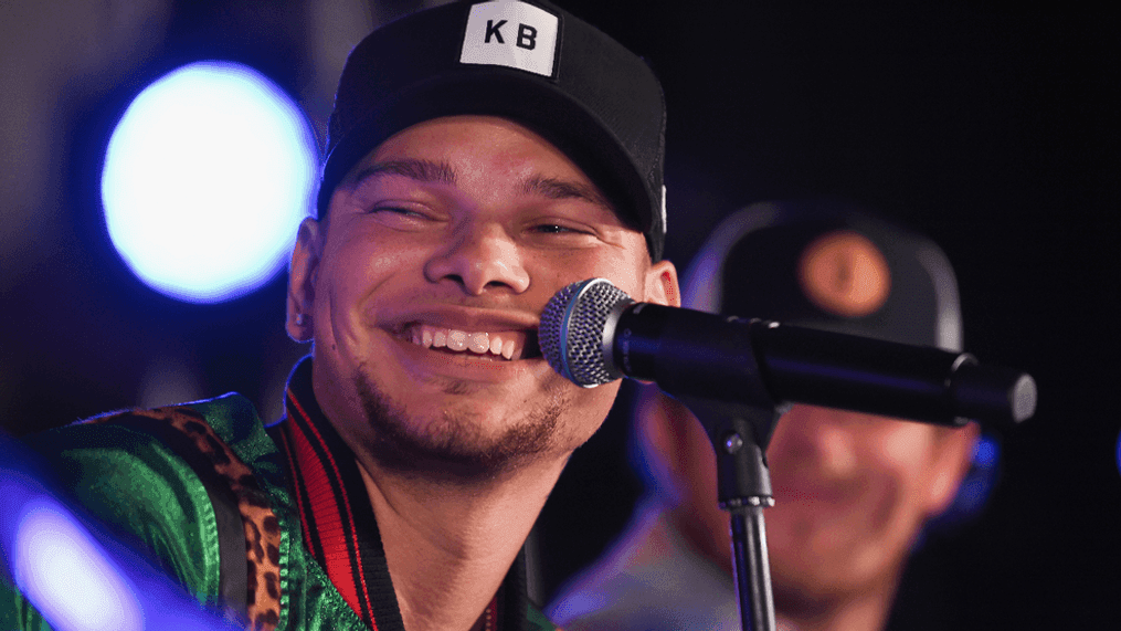 Country music superstar Kane Brown headed to CHI Health Center in April