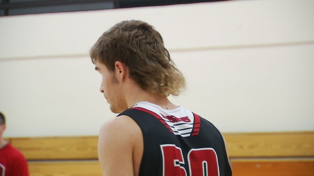 Four players on the Fort Loramie High School basketball team are sporting a mullet. It started as a joke, but now the team is 12-0. (WKEF/WRGT)