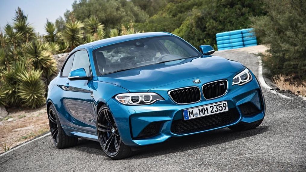 2018 BMW M2 (Image courtesy of BMW USA){p}{/p}