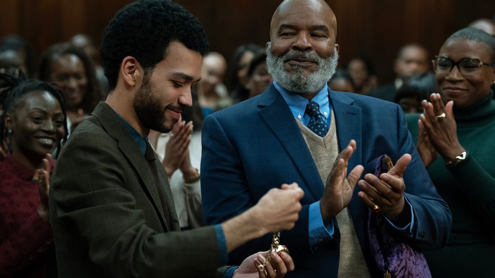 {p}(L to R) Justice Smith as "Aren", David Alan Grier as "Roger" and Aisha Hinds as "Gabbard" in writer/director Kobi Libii's THE AMERICAN SOCIETY OF MAGICAL NEGROES, a Focus Features release. (Photo: Tobin Yelland/Focus Features){/p}