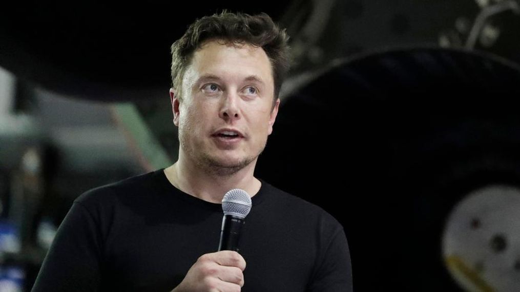 In this Sept. 17, 2018, file photo Tesla CEO and SpaceX founder and chief executive Elon Musk speaks after announcing Japanese billionaire Yusaku Maezawa as the first private passenger on a trip around the moon in Hawthorne, Calif. Tesla Inc. reports earnings on Wednesday, Oct. 24. (AP Photo/Chris Carlson, File)