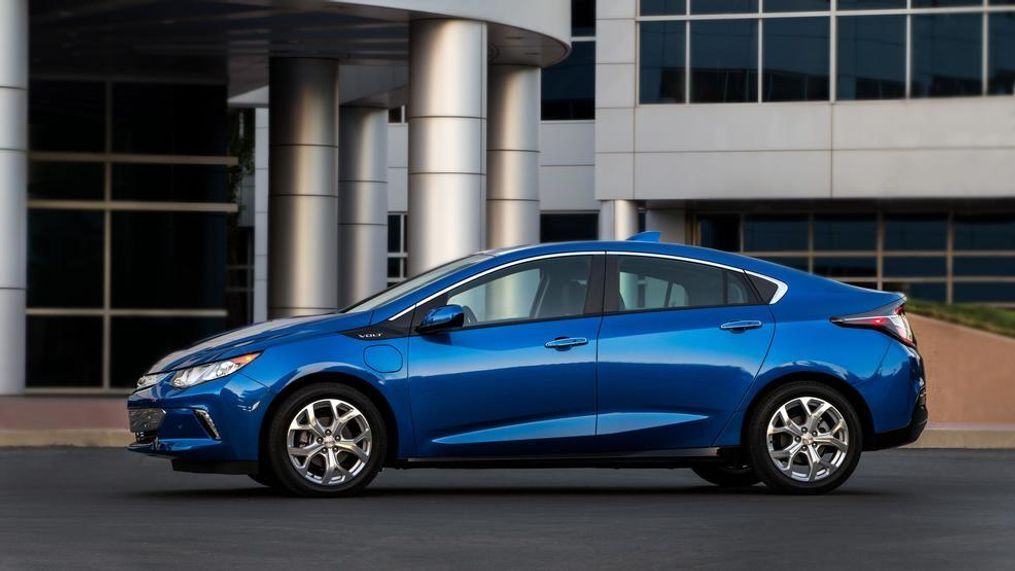 2018 Chevrolet Volt (Image courtesy of General Motors)