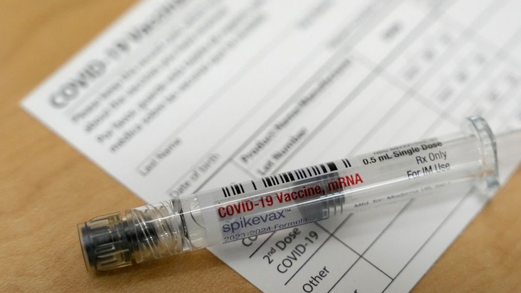 FILE - A Moderna Spikevax COVID-19 vaccine is seen at a drugstore in Cypress, Texas, Sept. 20, 2023.{&nbsp;} (Melissa Phillip/Houston Chronicle via AP, File)