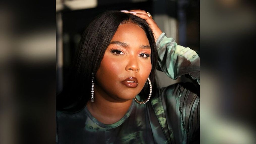 Lizzo will return with a new single titled "Rumors", which is slated to drop on Aug. 13, 2021. (@lizzobeeating:Instagram)