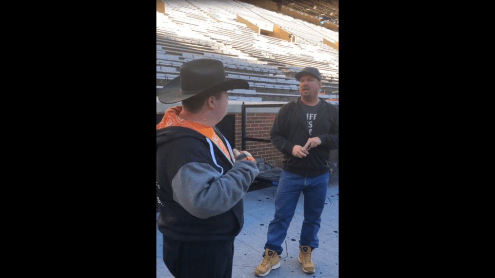 Man with special needs meets, sings with Garth Brooks before concert (Courtesy: Tracy Gotts)