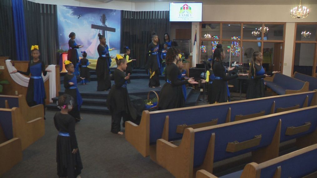 A youth program at the Family Missionary Baptist Church in south Columbus aims to show kids that more to life than being out in the streets. (WSYX)