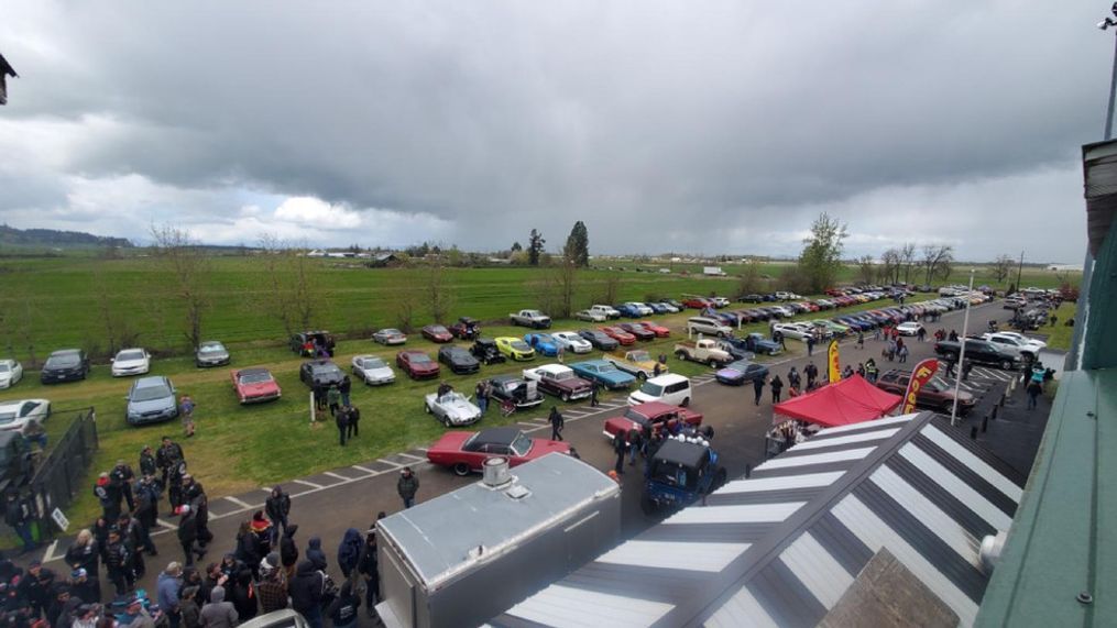 {p}Teen with rare bone cancer gets surprise birthday celebration at Oregon speedway (KMTR){br}{/p}