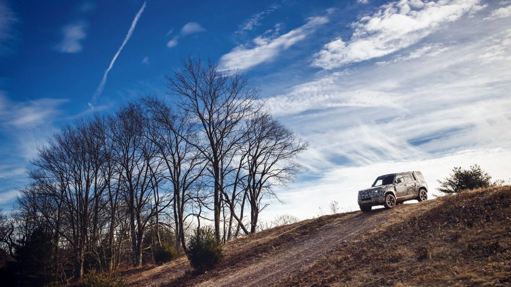 Land Rover Defender (Image courtesy of Land Rover USA)