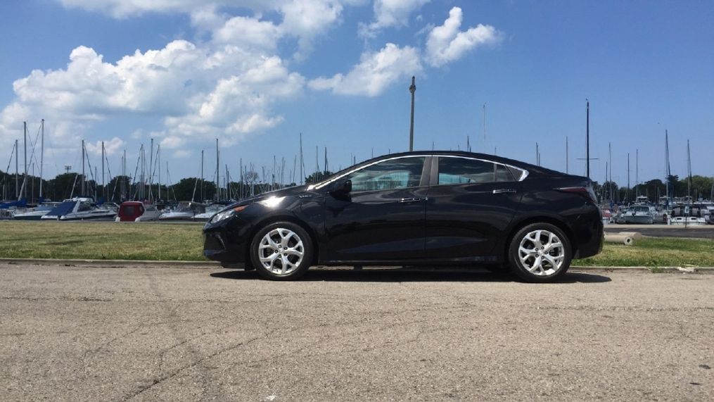 2017 Chevrolet Volt (Photo by Jill Ciminillo)