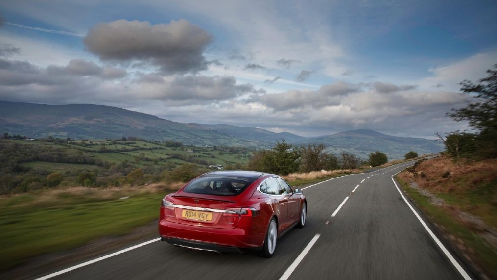 2017 Tesla Model S (Image courtesy of Tesla)