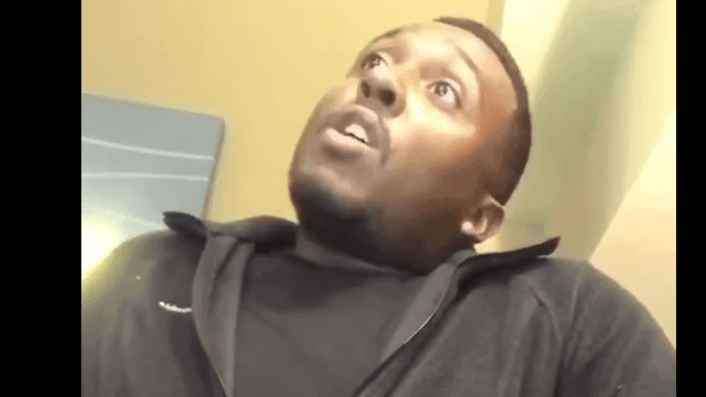 Holiday Inn employee's calm reaction to woman's racist remark goes viral (Craig Brooks via Storyful)