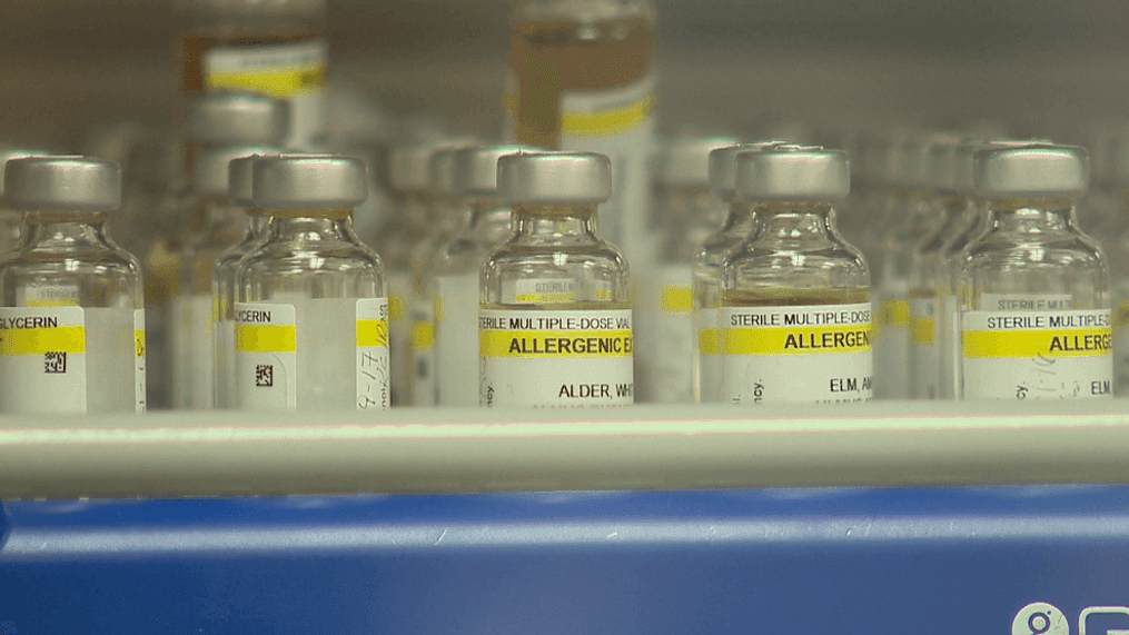 Area health experts say they've seen an uptick in patients who are experiencing severe allergy symptoms, May 9, 2018. (WLUK){&nbsp;}