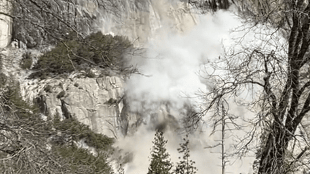 Video: Dust lingers following El Capitan rockslide (Photo: Alex J. Wood)