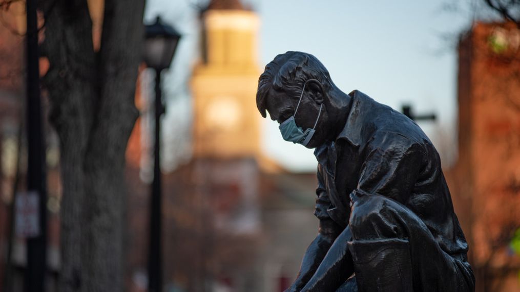 Statue at{&nbsp;}Lobsterman Park in Portland with a face mask (Dave Hill, WGME)