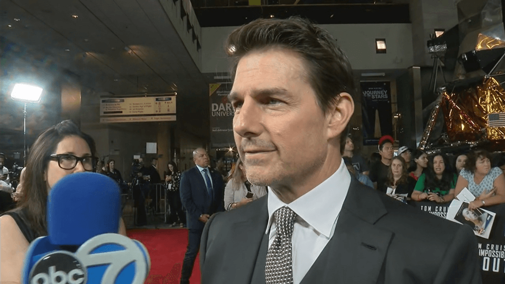 Tom Cruise (ABC7)