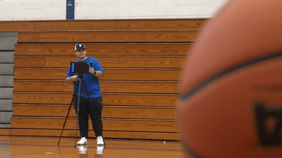 Image for story: Promise to high school basketball manager leads to memory of a lifetime