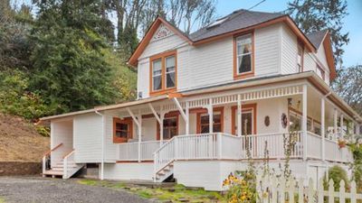 Image for story: Iconic home from 1985 film 'The Goonies' for sale in Oregon