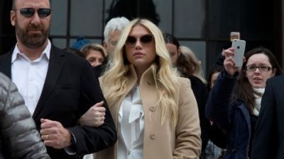 Image for story:  Judge nixes singer Kesha's sexual abuse claims vs. producer 