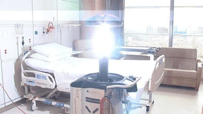 Image for story: Hospital robot will clean rooms with light