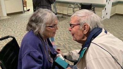 Image for story: Couple separated during the pandemic reunites at Troy nursing home