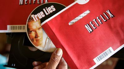 Image for story: Netflix's iconic DVD-by-mail service takes final bow after 25 years