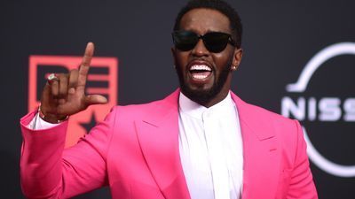 Image for story: Lawsuit filed against Sean 'Diddy' Combs accuses rapper of rape