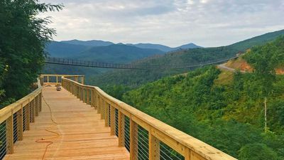 Image for story: Gatlinburg SkyBridge opening new scenic trail for fall in the Smokies