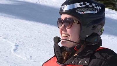 Image for story: Girl blinded by car accident learns how to ski