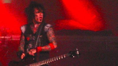 Image for story: Nikki Sixx's stalker sentenced to in jail, rock star says