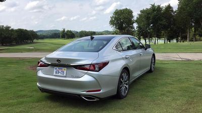 Image for story: 2019 Lexus ES: Keep the car, ditch the touchpad [Retake]