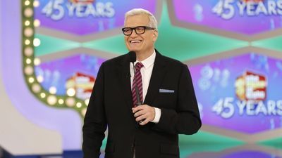 Image for story: WATCH: 'Price Is Right' contestant injures himself on air celebrating free trip to Hawaii