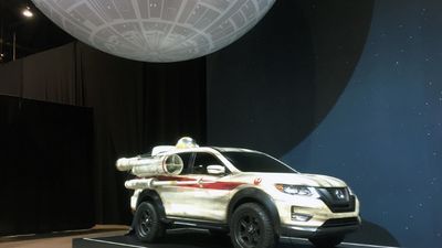 Image for story: Nissan brings Star Wars to Chicago Auto Show