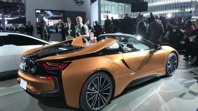 Image for story: BMW i8 and Chevrolet Corvette ZR1 go topless at the 2017 LA Auto Show