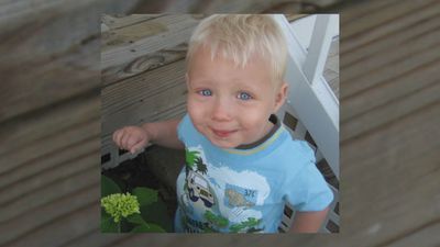 Image for story: Father of child who died in hot car wants Congress to pass 'Hot Cars Act'