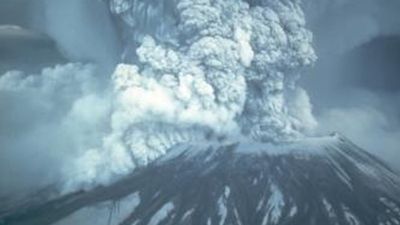 Image for story: Photos: Remembering Mt. St. Helens eruption 38 years ago