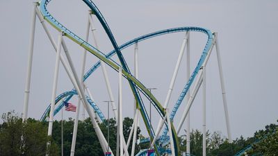 Image for story: Fright over crack on North Carolina ride serves as reminder of risks at amusement parks