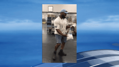 Image for story: VIDEO | Tennessee mailman beats the heat with cool dance moves