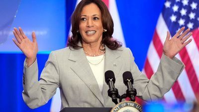 Image for story: Harris campaign kicks off 'weekend of action' ahead of expected running mate pick