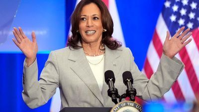 Image for story: Harris campaign kicks off 'weekend of action' ahead of expected running mate pick