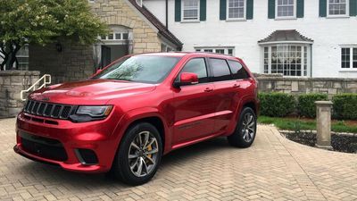 Image for story: 5 things to know about the 2018 Jeep Grand Cherokee Trackhawk