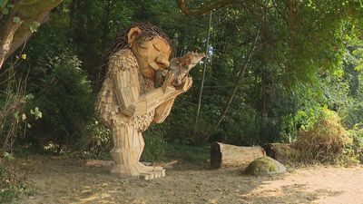 Image for story: New troll sculpture arrives in West Seattle with more planned around the region