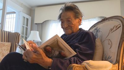 Image for story: Centenarian World War II veteran and pioneering Black nurse celebrates milestone birthday in Rhode Island