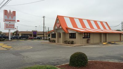 Image for story: Whataburger pulls white buns, Texas Toast from some restaurants due to quality issues